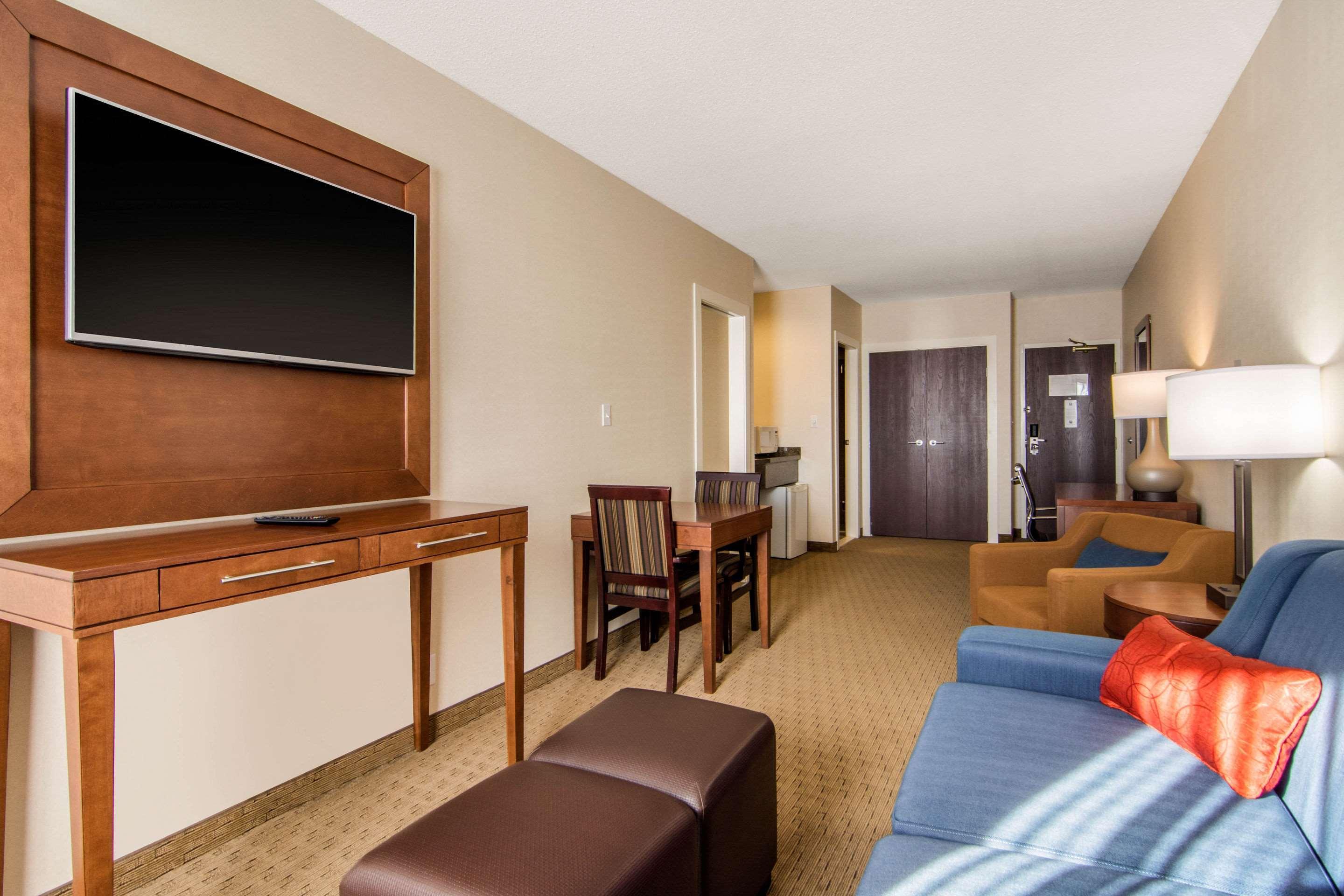 Comfort Inn & Suites Medicine Hat Luaran gambar