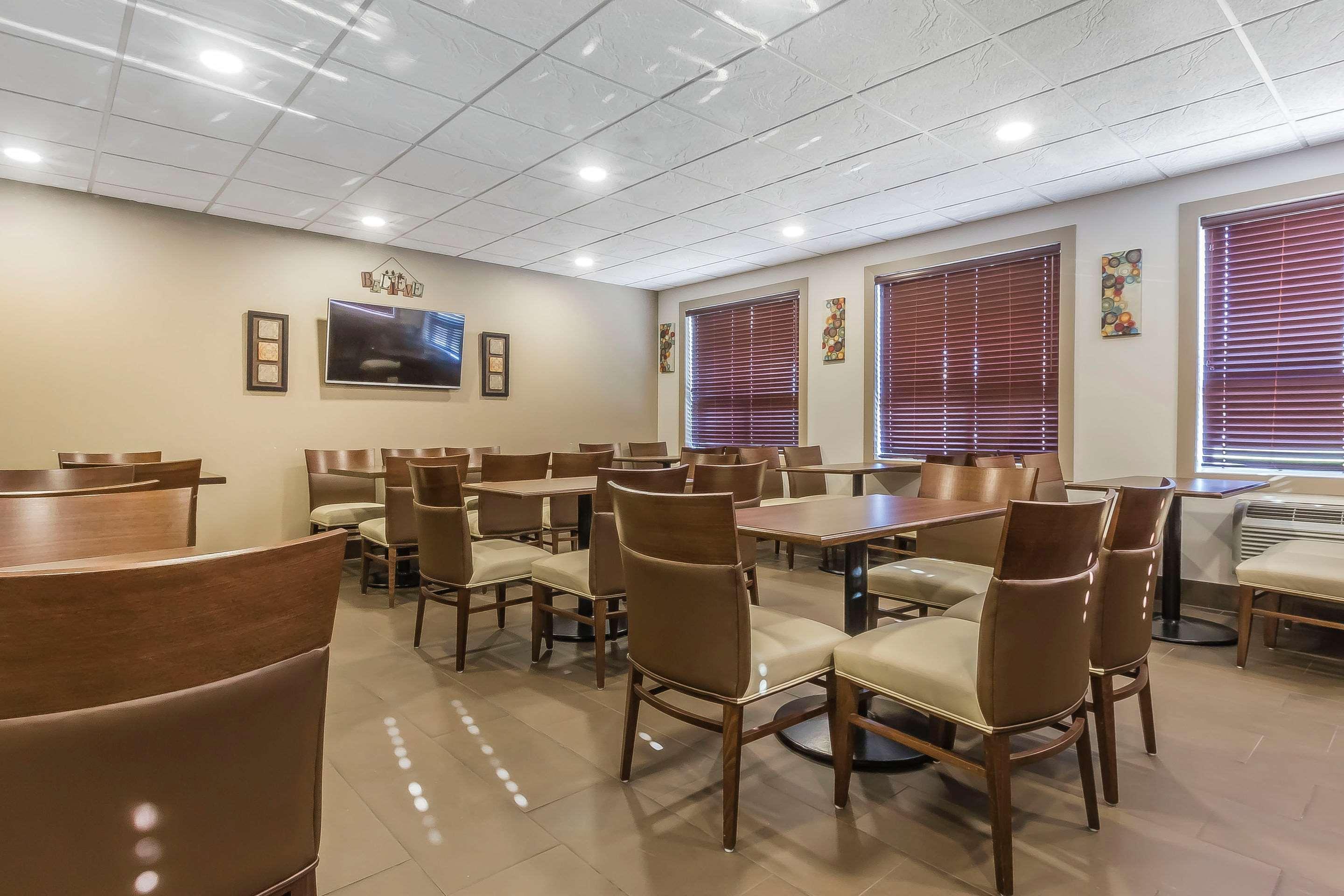 Comfort Inn & Suites Medicine Hat Luaran gambar