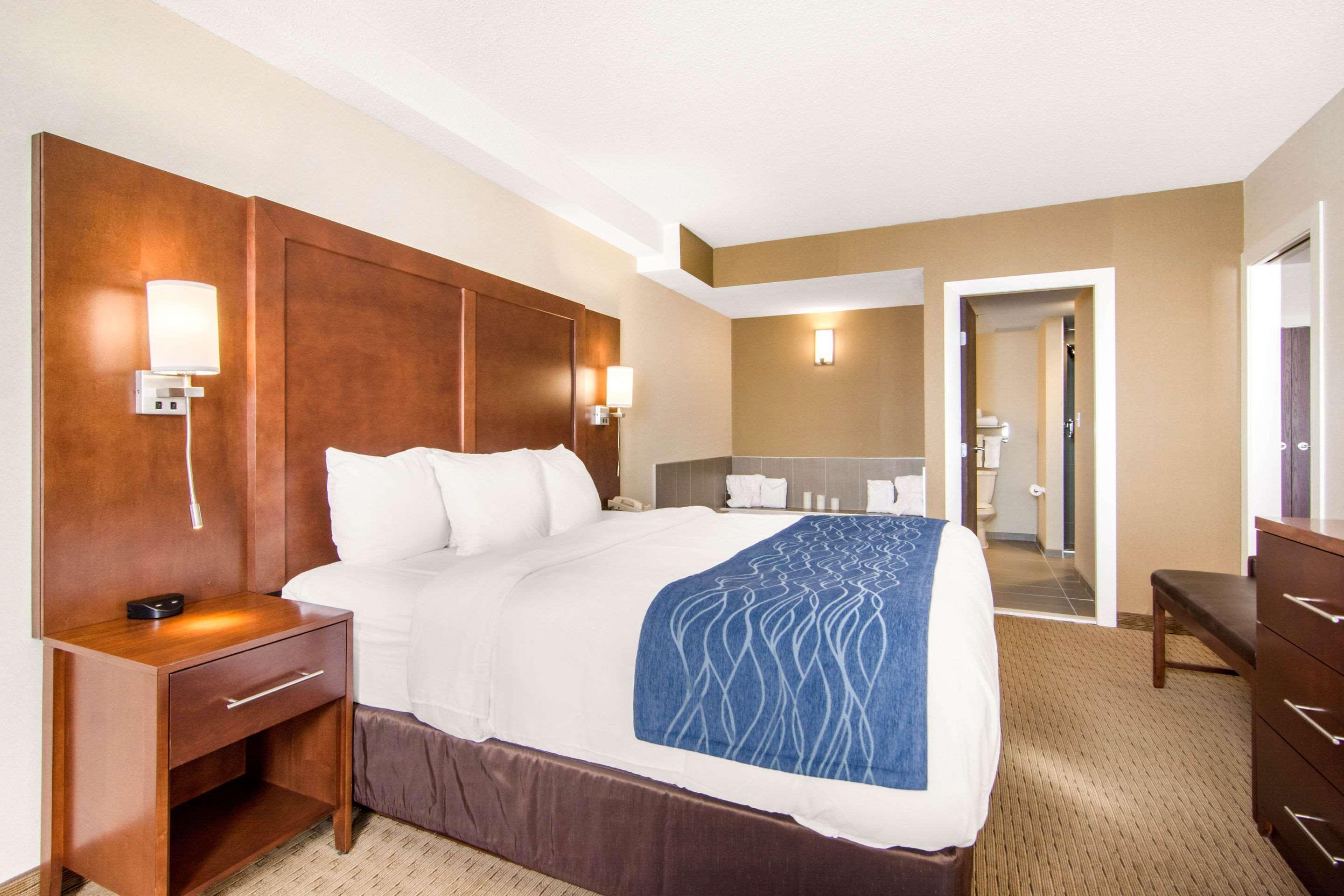 Comfort Inn & Suites Medicine Hat Luaran gambar