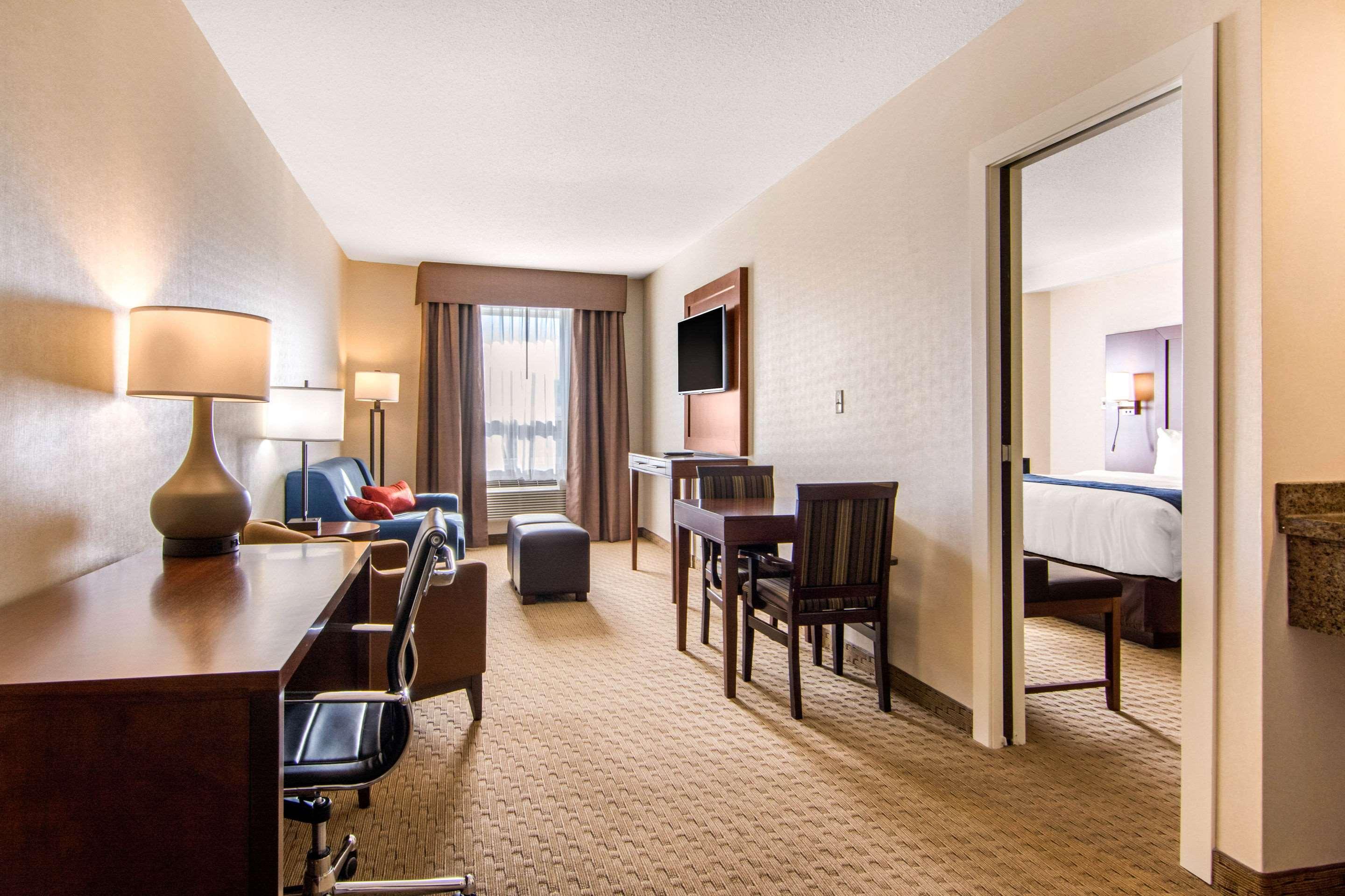 Comfort Inn & Suites Medicine Hat Luaran gambar