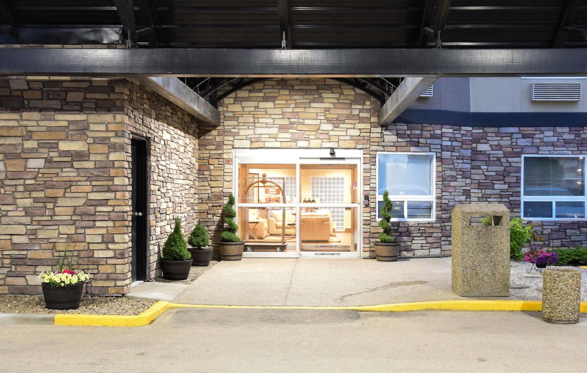 Comfort Inn & Suites Medicine Hat Luaran gambar